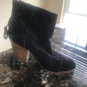 Rag Bone newbury black suede booties size 41
